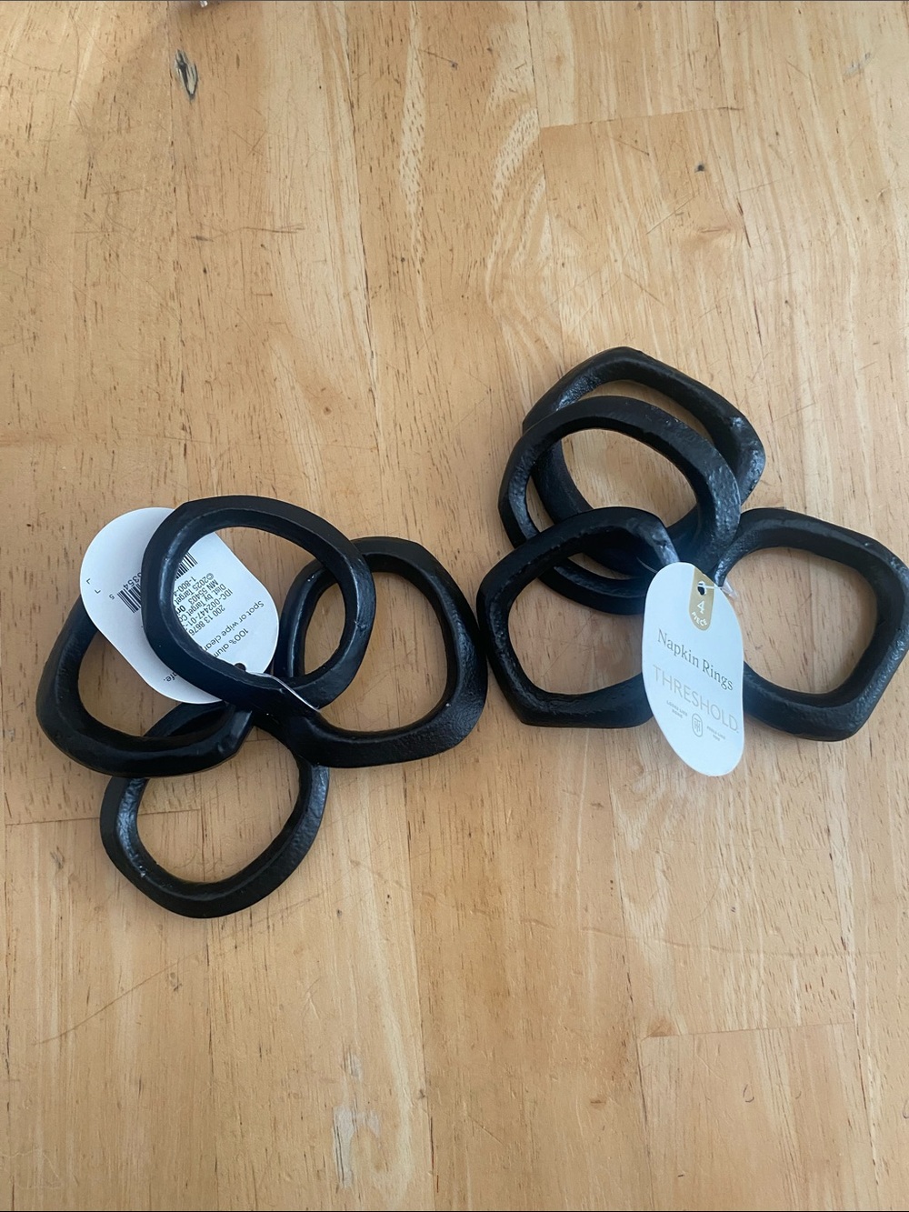 Threshold set of 8 black Faceted aluminum Napkin Rings NWT